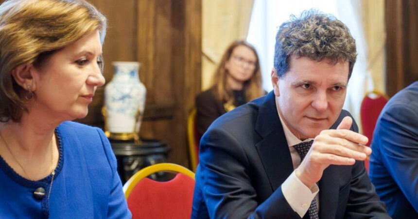 nicusor dan s a intalnit cu oameni de afaceri romani din uk e nevoie de o deschidere mai mare din partea statului roman 6942d283e3538