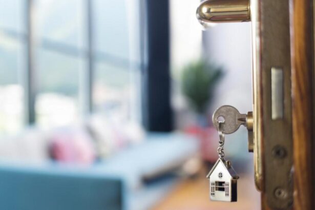 o femeie cere evacuarea fostei sotii a tatalui ei decedat din apartamentul cumparat inaintea casatoriei cu aceasta 692f7ca69ce2c