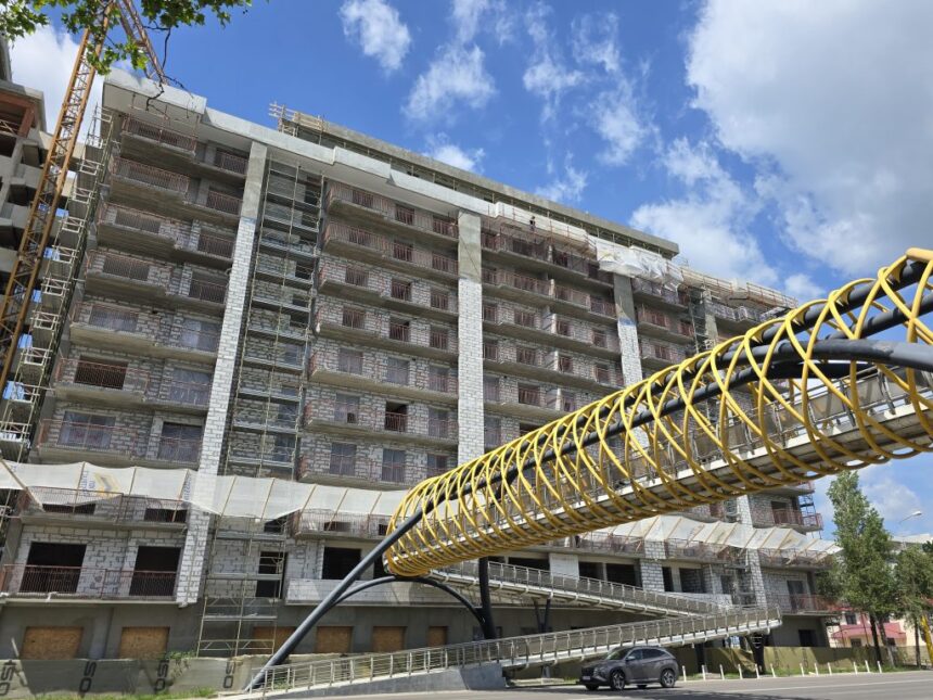 o noua taxa pentru cei care au apartamente in statiunea mamaia 694a6d5819e88