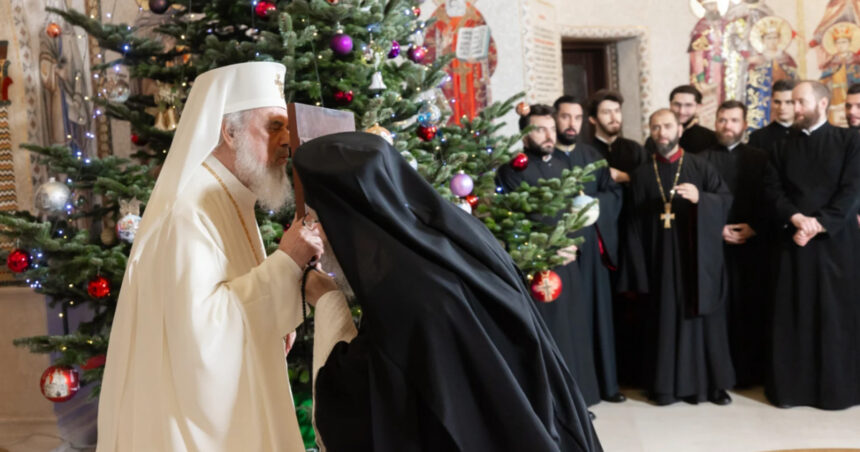 patriarhul daniel vestirea nasterii domnului nu se face doar prin cuvant ci si prin imagine 694d1e4bdc1b1