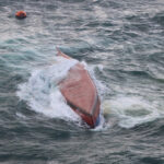 patru spanioli disparuti in urma naufragiului unui vapor turistic in indonezia 694ff972dc182