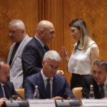 presiuni asupra lui bolojan aur si psd cer demiterea ministrei mediului dianei buzoianu dupa adoptarea motiunii simple 6940408365d9e