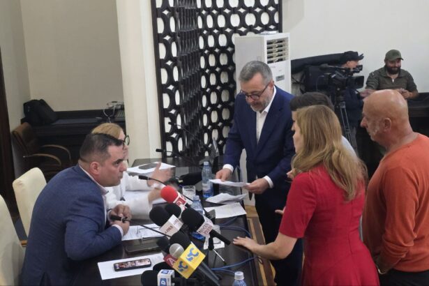 primaria constanta anunta ca au fost convocati consilierii locali sa aprobe compensarea taxei de 200 de lei iata la ce ora este sedinta 692f10ad6ec26