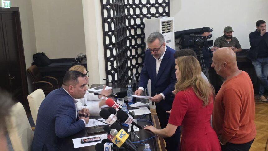 primaria constanta anunta ca au fost convocati consilierii locali sa aprobe compensarea taxei de 200 de lei iata la ce ora este sedinta 692f10ad6ec26