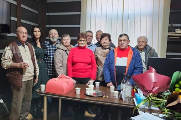 primaria poarta alba a premiat cinci cupluri care au celebrat nunta de aur 6949a736424c9