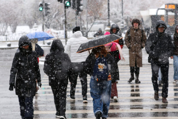 prognoza cu grad de incertitudine de la meteorologi pentru saptamana viitoare care sunt cele doua scenarii luate in calcul 69432cd9ac18d