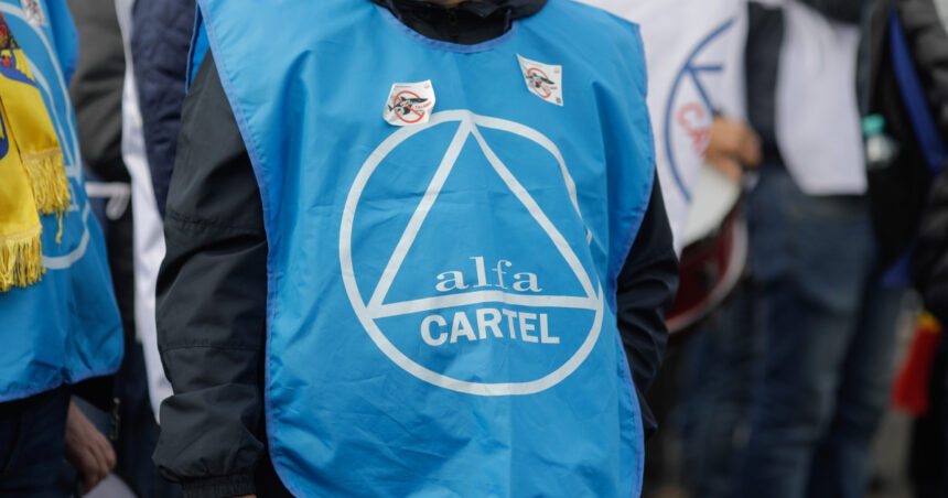 protest la palatul cotroceni sindicalisti din patru confederatii cer medierea presedintiei in contextul politicilor de austeritate 6943ab41a6c2f