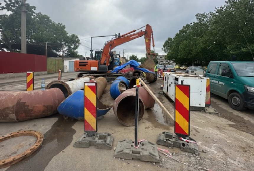 revine apa in tomis nord echipele companiei raja sa au terminat interventia pentru remedierea avariei 694adca4cbebf