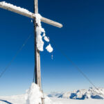 risc de avalanse in carpatii meridionali in perioada 25 27 decembrie grosimea stratului de zapada la munte 694d6455a3754