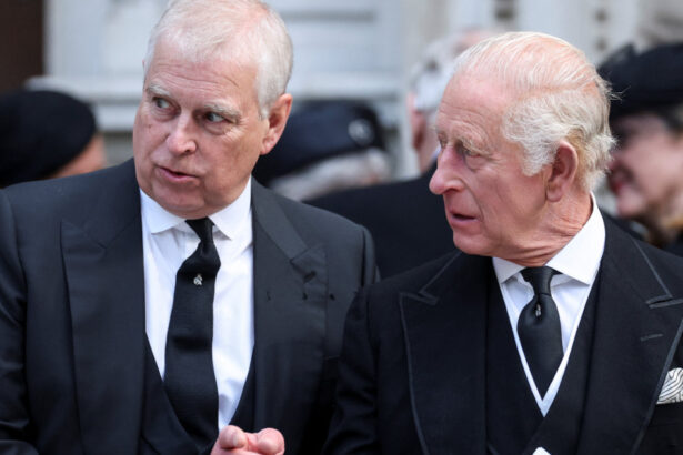 scandal la londra guvernul britanic acuzat ca a ascuns documente sensibile despre printul andrew si familia regala 69538edb77a00