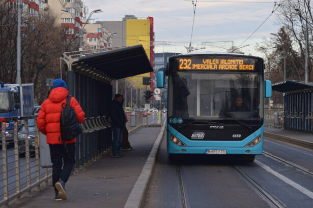 stb dupa ce meteorologii au anuntat ninsori in bucuresti autobuzele vor circula doar pe carosabil 694aa8c1bf170