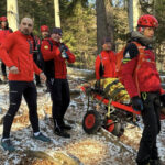 tragedii pe munte de craciun un turist a murit in piatra craiului iar doi tineri au fost raniti grav dupa un accident cu atv ul 695038bd306ba