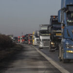 transportatorii primesc sprijin financiar compensari de la guvern de 40 65 de bani pe litrul de motorina pana in martie 2026 693af54583943