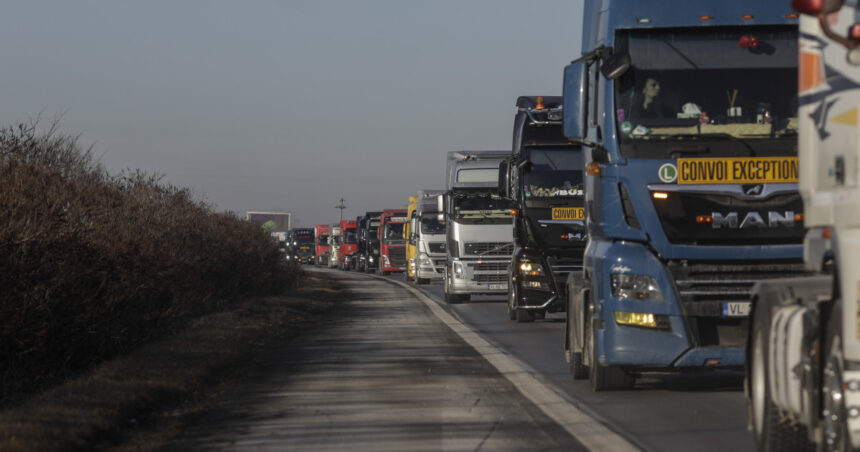 transportatorii primesc sprijin financiar compensari de la guvern de 40 65 de bani pe litrul de motorina pana in martie 2026 693af54583943
