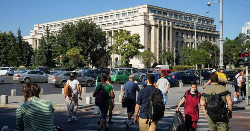 trei sferturi dintre romani cred ca tara merge intr o directie gresita increderea in politicieni la cote minime sondaj 69484c1d62924