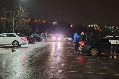 un barbat beat mort retinut de oamenii legii pentru ca facea drifturi in portul tomis 6932cace462be