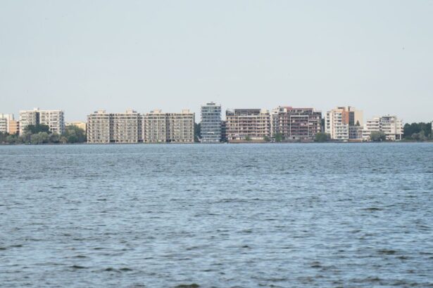 un dezvoltator imobiliar se pregateste sa construiasca mai multe blocuri cu 11 etaje pe malul lacului siutghiol 6938a90f52d21