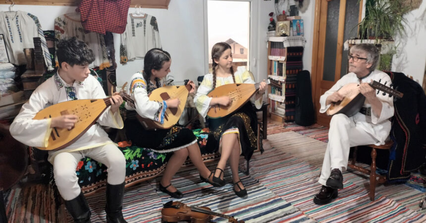 victorie pentru romania si republica moldova cobza devine parte a patrimoniului cultural imaterial unesco 6939935837795