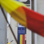 video 1 decembrie tensionat la alba iulia ar putea iesi urat ce politicieni si au anuntat prezenta luni in orasul marii uniri 692d3403271ea