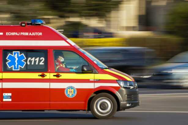 video accident grav in judetul sibiu un microbuz in care erau copii a intrat in zidul unei case 10 oameni au ajuns la spital 6948ea70ae124
