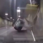 video accident grav in pasajul unirii din capitala un sofer s a izbit cu masina de peretele despartitor si s a rasturnat 695291b5d7809