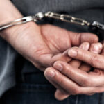 video barbat din capitala retinut de patru ori dupa ce a rupt bratara electronica si si a amenintat fosta iubita el avea ordin de protectie 69395e8dd9eb3