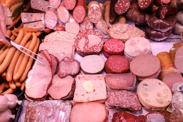 video consiliul concurentei analizeaza problemele pe care fermierii romani le au in comercializarea carnii de porc 694945c857db4