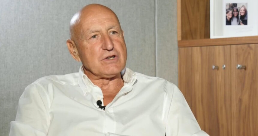 video cum isi comunica romania atuurile bogdan enoiu cu cat o tara e mai departata de noi cu atata imaginea noastra e mai buna 6932b908ee9df