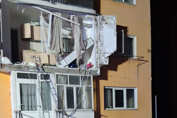 video explozie intr un bloc din bihor o femeie a fost ranita grav 69391bc954276