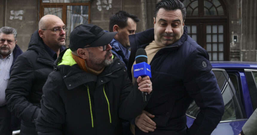 video fostul ministru razvan cuc inregistrat cand discuta despre mita cu seful rar cum era folosita telecomanda pentru a codifica mesajele 694310957d4c2