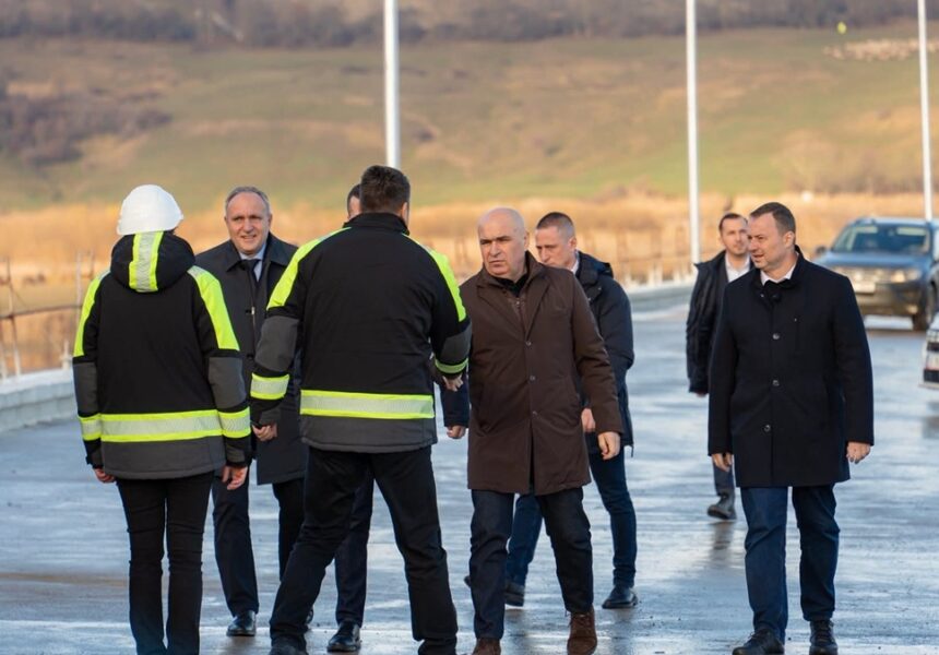 video ilie bolojan anunta oprirea marilor lucrari de infrastructura constructorii ar putea incepe lucrarile pe cheltuiala lor 693dc979c7e53