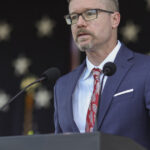 video mesajul reprezentantilor sua in romania de craciun privind inapoi la anul care a trecut avem multe sa sarbatorim 694bacddbf24d