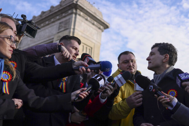 video nicusor dan intrebat despre lipsa unui sef la ministerul apararii sa nu stricam sarbatoarea nationala 692d8f797e923