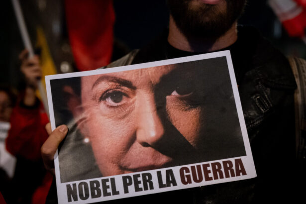 video opozanta maria corina machado reapare la oslo dupa un an de clandestinitate sustinatorii au intampinat o cu scandari de libertad 693a70cc45619