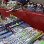 video politia capitalei a confiscat cinci tone de petarde intr un singur dosar perchezitii in bucuresti si calarasi 694a6cf0c0180