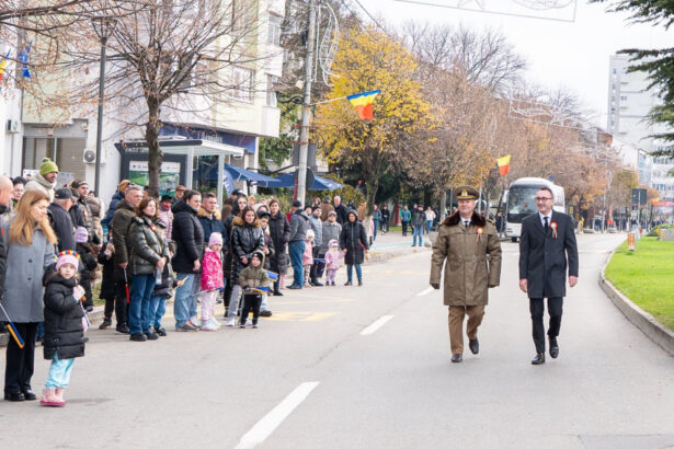 video prefectul si subprefectul de olt au fost plasati sub control judiciar cei doi ar fi tras cu arma intr un poligon al armatei surse 694bd006daf0f