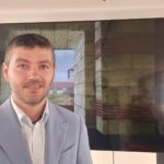 video primarul orasului ovidiu este de acord ca administratia trebuie resetata am vazut primar de comuna cu sofer la ce ii trebuie sofer e presedintele romaniei 6939e4a35bb64