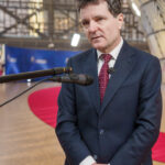 video reactia lui nicusor dan la propunerile miruta si darau pentru aparare si economie din partea usr 694426636a302