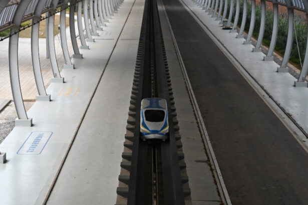 video record mondial in china un vehicul maglev a atins 700 km h in doar doua secunde 694e9683f1a0e