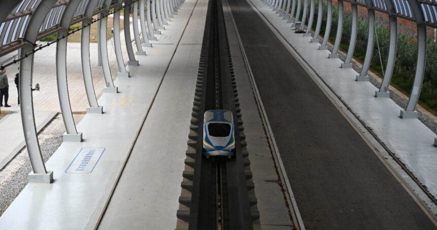 video record mondial in china un vehicul maglev a atins 700 km h in doar doua secunde 694e9683f1a0e