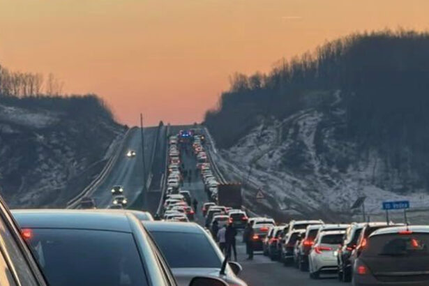 video titi aur despre carambolul de pe dex pitesti craiova efectul de turma regula pentru mentine distanta ok fata de masina din fata 694fb303afa2e