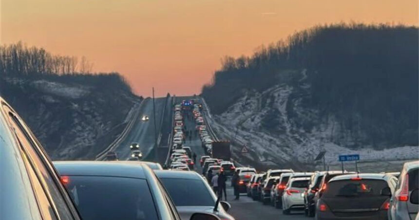 video titi aur despre carambolul de pe dex pitesti craiova efectul de turma regula pentru mentine distanta ok fata de masina din fata 694fb303afa2e