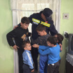 videofoto gestul nobil al unui pompier din botosani a oferit casa mostenita unei familii cu sapte copii 6948177fa912a