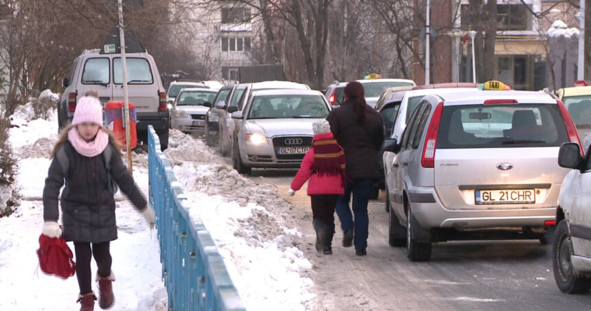62 000 de elevi au facut cursuri online sau au avut orele suspendate din cauza vremii la bistrita scolile raman inchise si vineri 695fceca34a7a