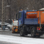 autoritatile locale din capitala intervin pentru deszapezire pompierii au indepartat patru copaci doborati de vant 69601fa18243c