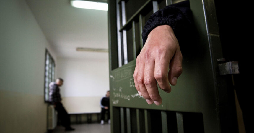 cazul turcului evadat dupa ce primise 22 de ani de inchisoare ce spune legea din romania despre regimul de detentie si recompense 697789ffaa91b