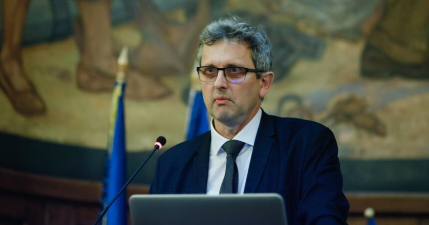 ce spune economistul sef bnr despre reformele guvernului bolojan analiza modelului economic al romaniei a meritat 697afff4c1c24