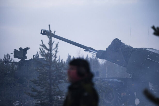 cel mai mare exercitiu militar al artileriei sua in europa are loc si in romania anuntul mapn 69777f734e845