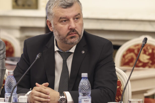 cine este noul secretar de stat de la ministerul energiei fost vicepresedinte intr o companie falimentara cu datorii catre stat 696e21b6f34e4