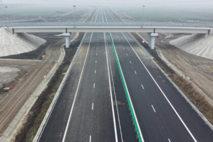 cnsc a respins pe fond contestatia la contractul pentru tronsonul 4 al autostrazii unirii investitia este finantata prin safe 697a48e623471